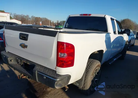 2010 Chevrolet Silverado 1500 Ltz z USA, uszkodzony, nr VIN 1GCSKTE34AZ144638